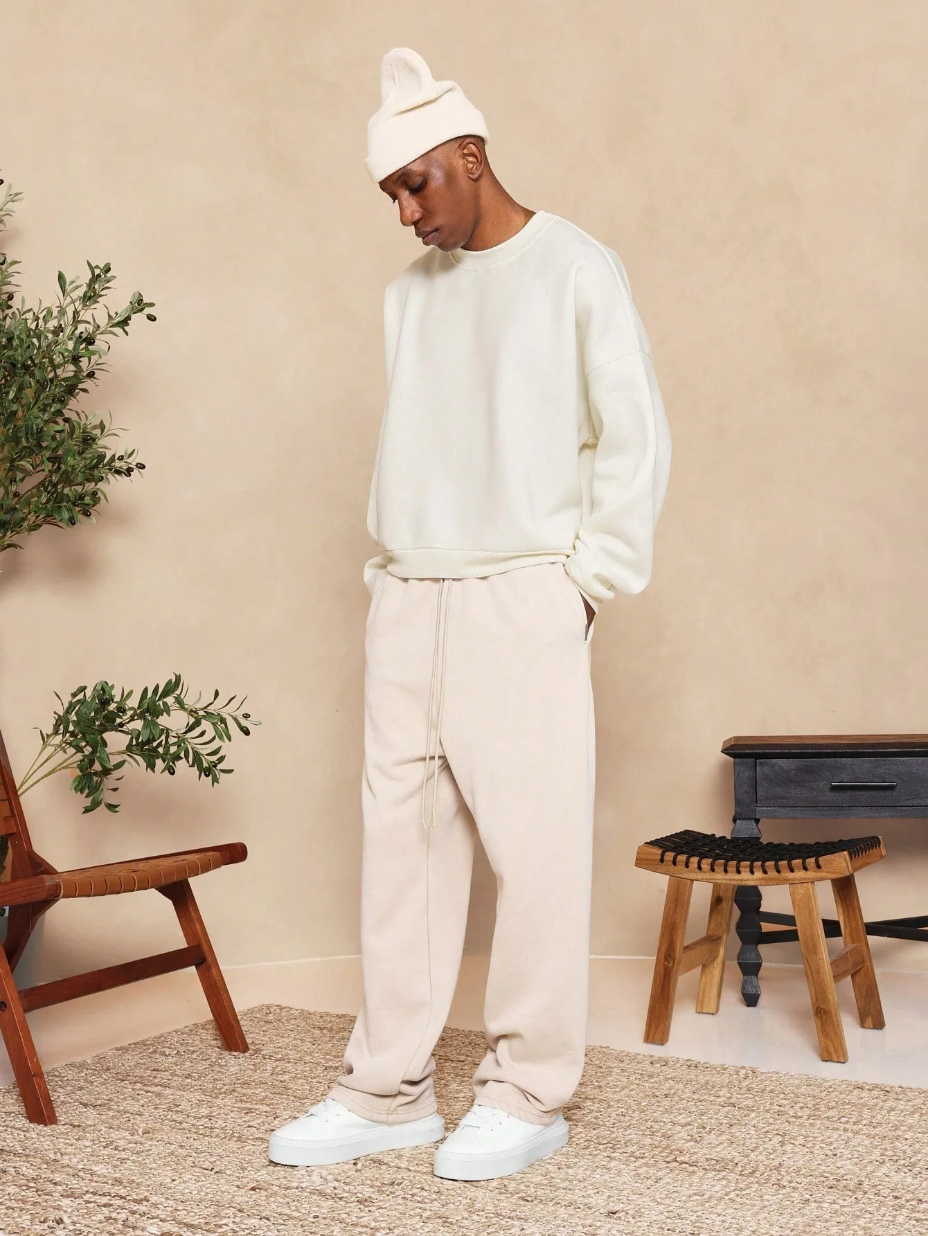 Boxy Fit Heavyweight Essential Sweatshirt