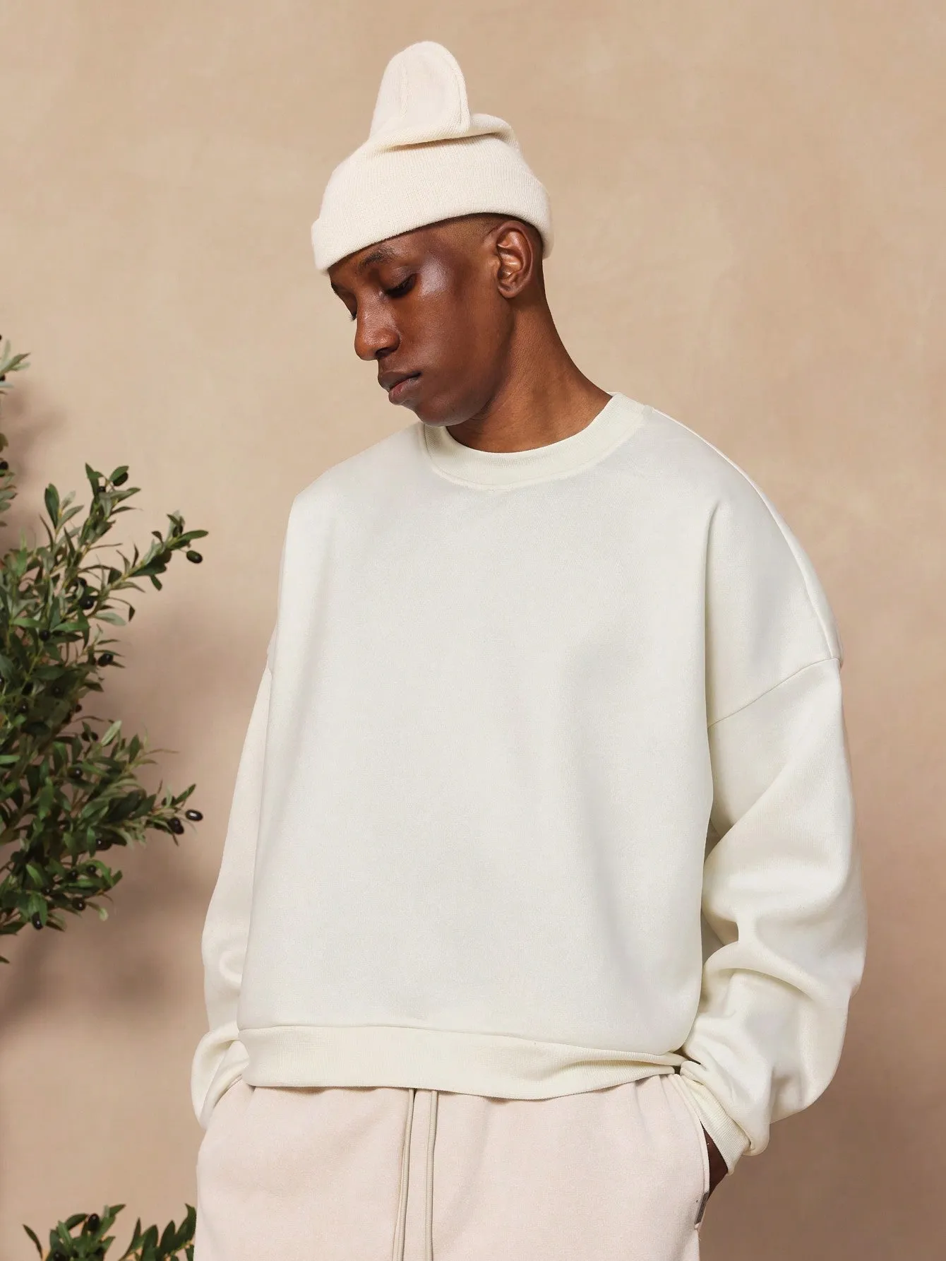 Boxy Fit Heavyweight Essential Sweatshirt