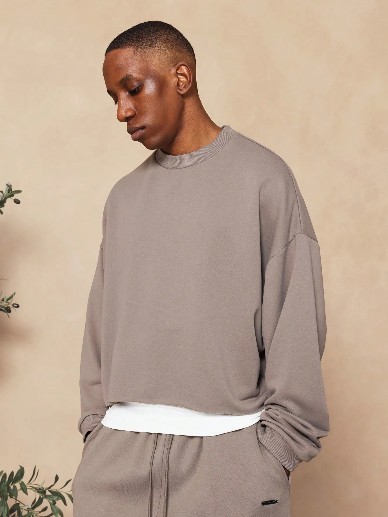 Crop Fit Raw Edge Hem Crew Neck Heavyweight Essential Sweatshirt