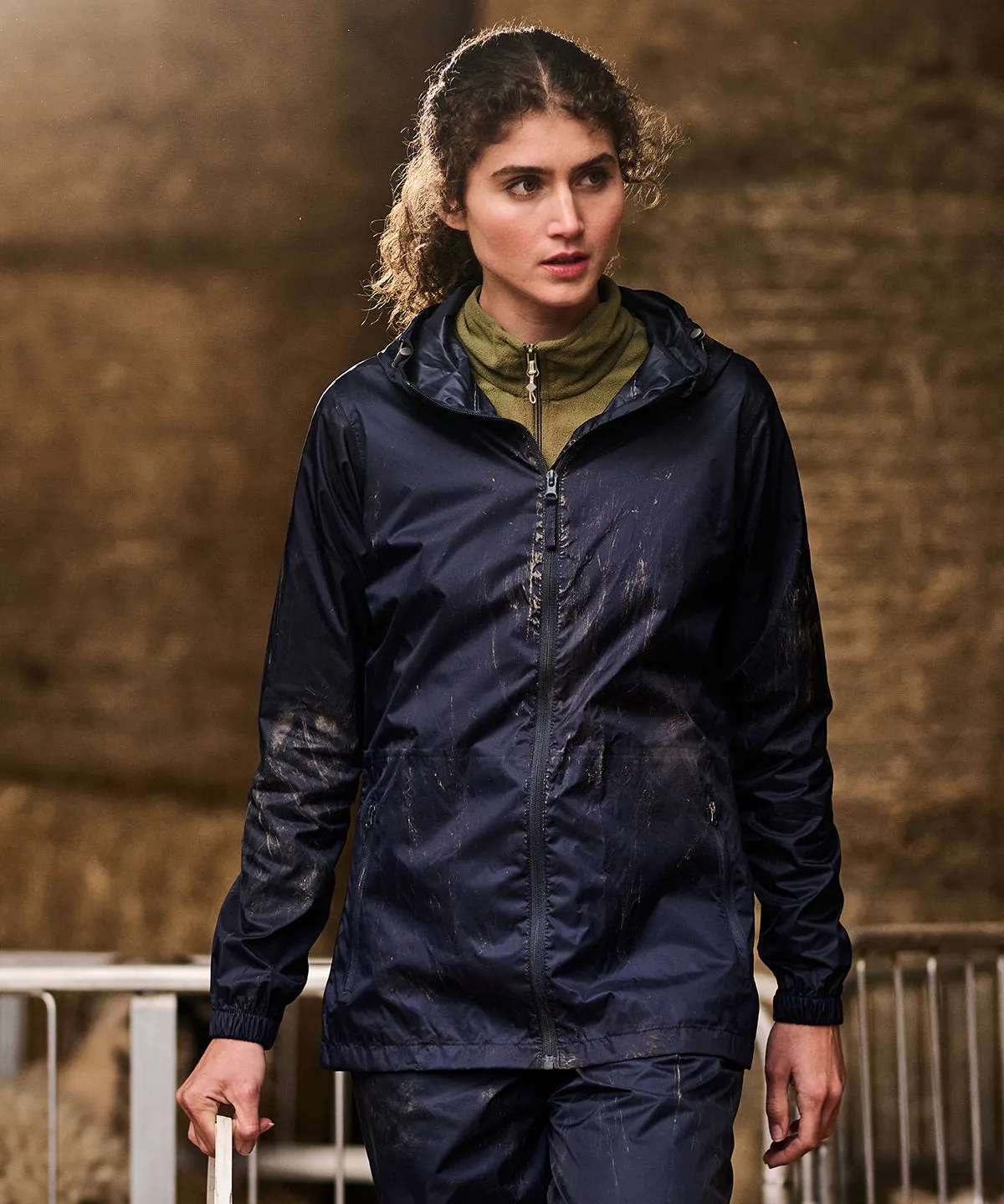 Navy - Women's pro packaway jacket